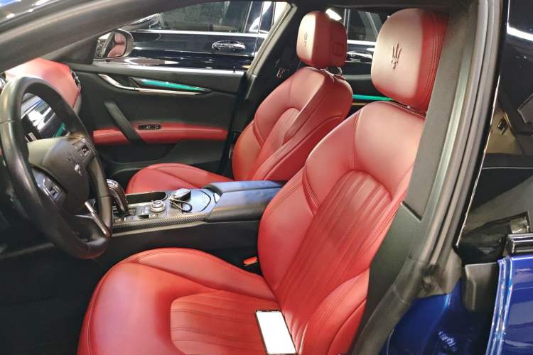 Used Maserati Ghibli 2021 2.0T Sharp Edition Left Front Seat