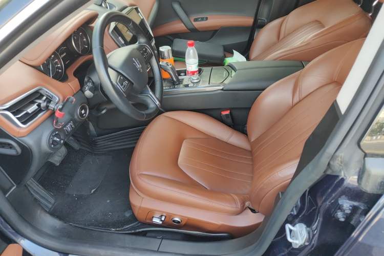 Used Maserati Ghibli 2021 2.0T Sharp Edition Left Front Seat