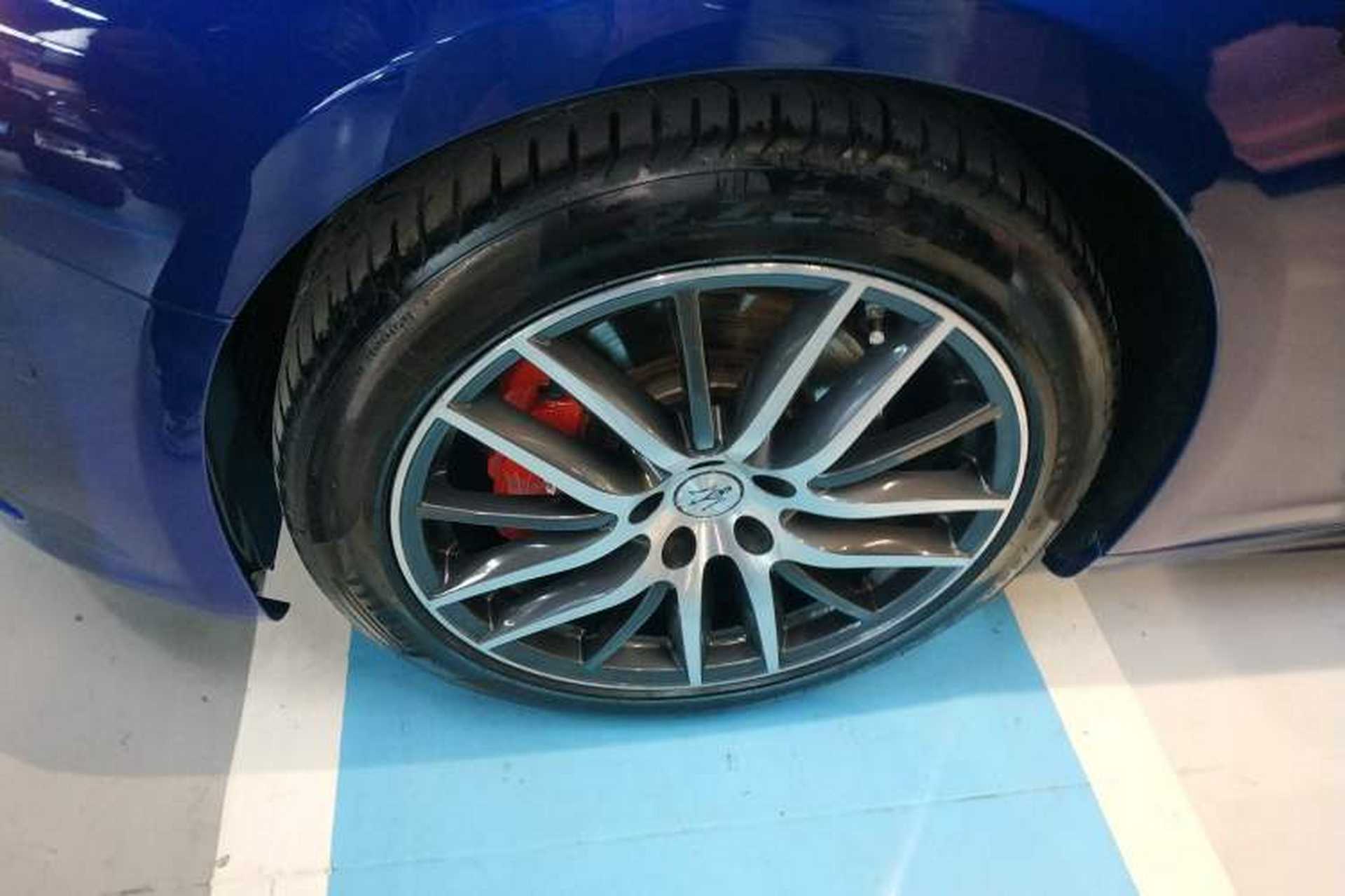 Used Maserati Ghibli 2021 3.0T GranSport Left Front Wheel Hub