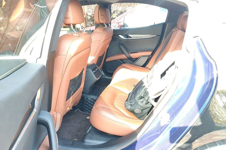 Used Maserati Ghibli 2021 2.0T Sharp Edition Left Rear Seat