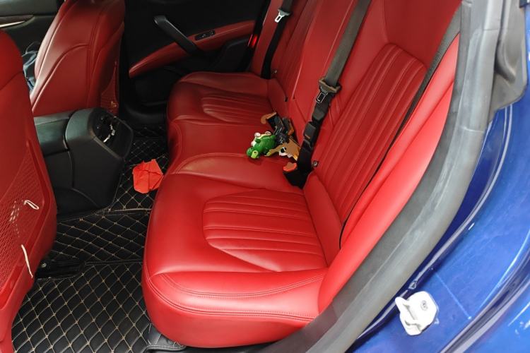 Used Maserati Ghibli 2021 2.0T Sharp Edition Left Rear Seat