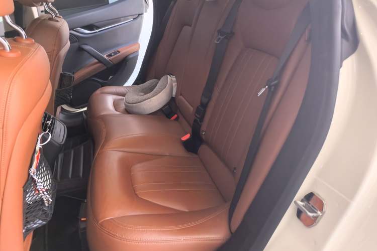 Used Maserati Ghibli 2021 2.0T Sharp Edition Left Rear Seat