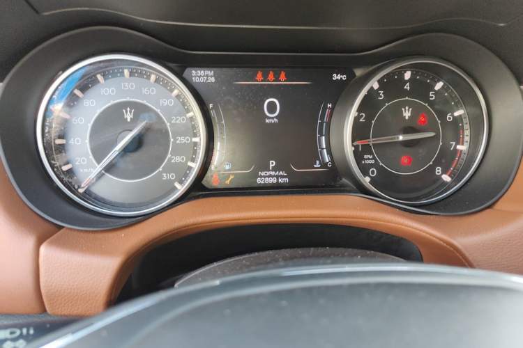 Used Maserati Ghibli 2021 2.0T Sharp Edition Odometer Close Up