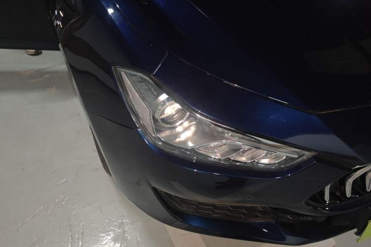 Used Maserati Ghibli 2021 2.0T Sharp Edition Right Front Headlight