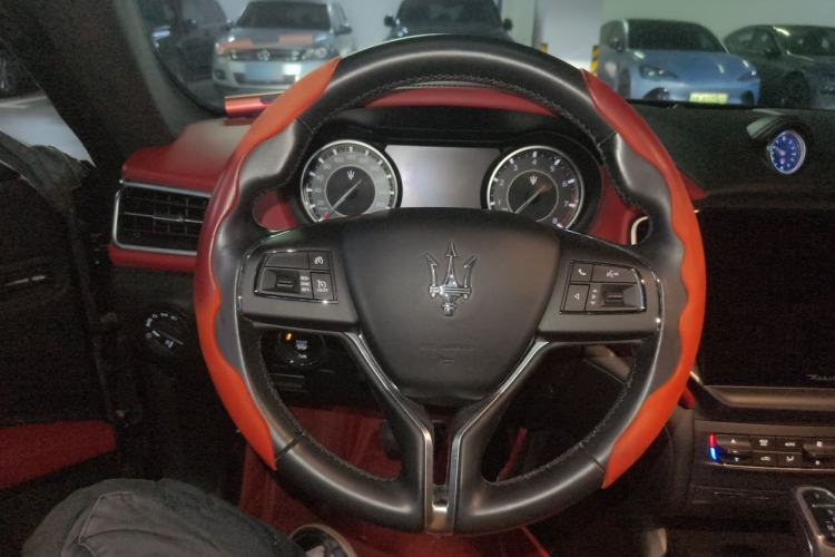Used Maserati Ghibli 2021 2.0T Sharp Custom Edition Steering Wheel