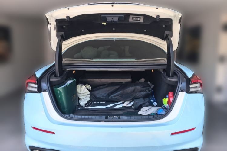 Used Maserati Ghibli 2021 2.0T Sharp Edition Trunk