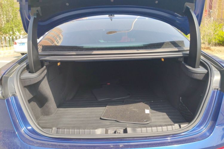 Used Maserati Ghibli 2021 2.0T Sharp Edition Trunk