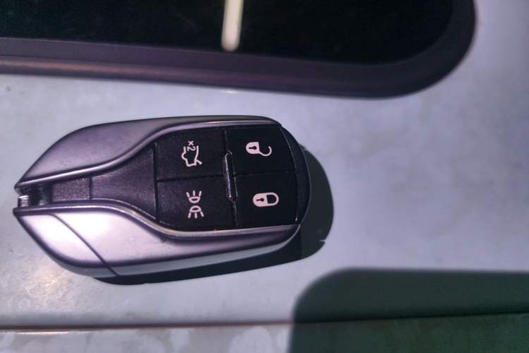 Used Maserati Ghibli 2021 2.0T Sharp Edition Vehicle Key