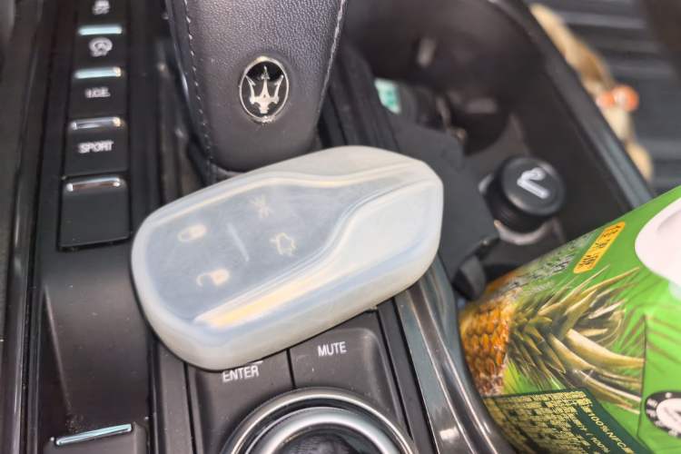 Used Maserati Ghibli 2021 2.0T Sharp Edition Vehicle Key