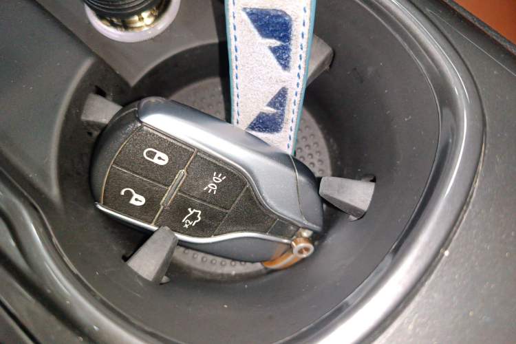 Used Maserati Ghibli 2021 2.0T Sharp Edition Vehicle Key