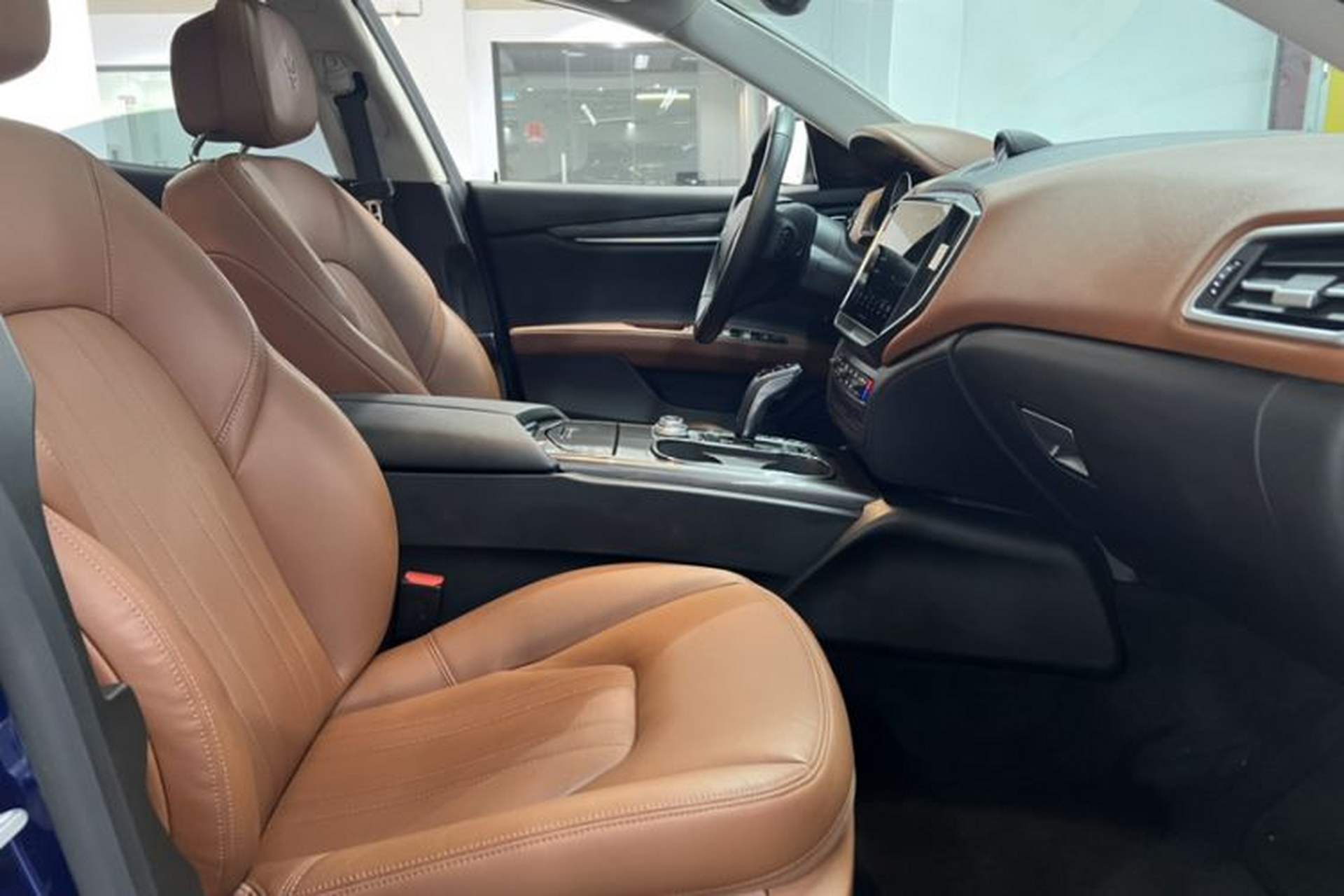 Used Maserati Ghibli 2021 2.0T Sharp Edition Interior 10