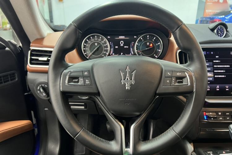 Used Maserati Ghibli 2021 2.0T Sharp Edition Interior 3