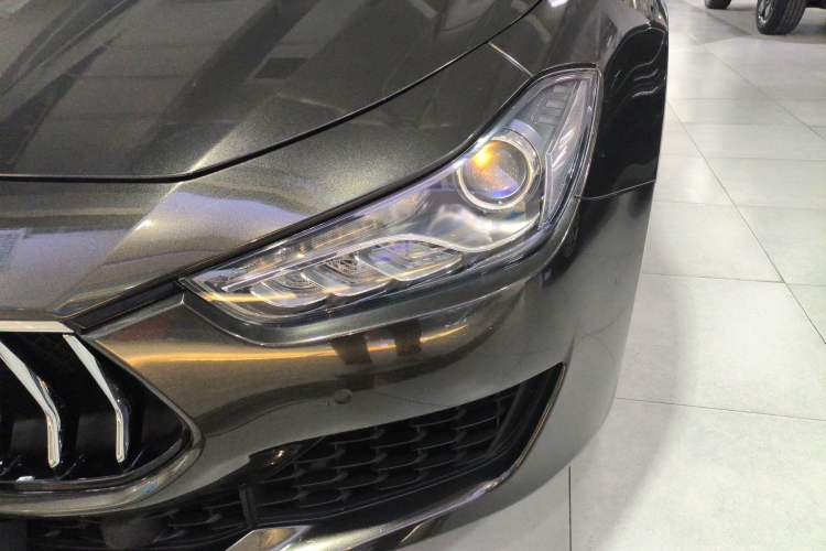 Used Maserati Ghibli 2021 2.0T Sharp Edition Left Front Headlight