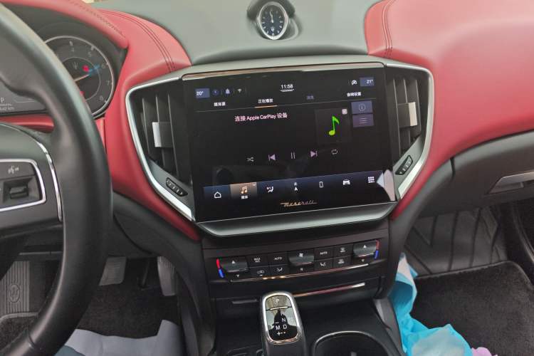 Used Maserati Ghibli 2021 2.0T Sharp Edition Audio And AC Panel