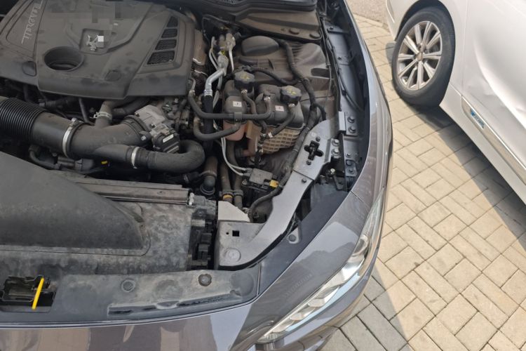 Used Maserati Ghibli 2021 2.0T Sharp Edition Engine Bay Left