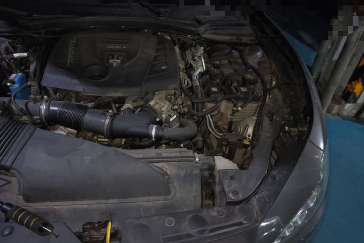 Used Maserati Ghibli 2021 2.0T Sharp Edition Engine Bay Left