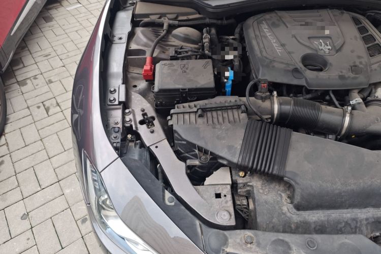 Used Maserati Ghibli 2021 2.0T Sharp Edition Engine Bay Right