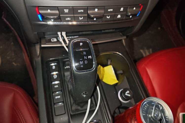 Used Maserati Ghibli 2021 2.0T Sharp Edition Gear Lever