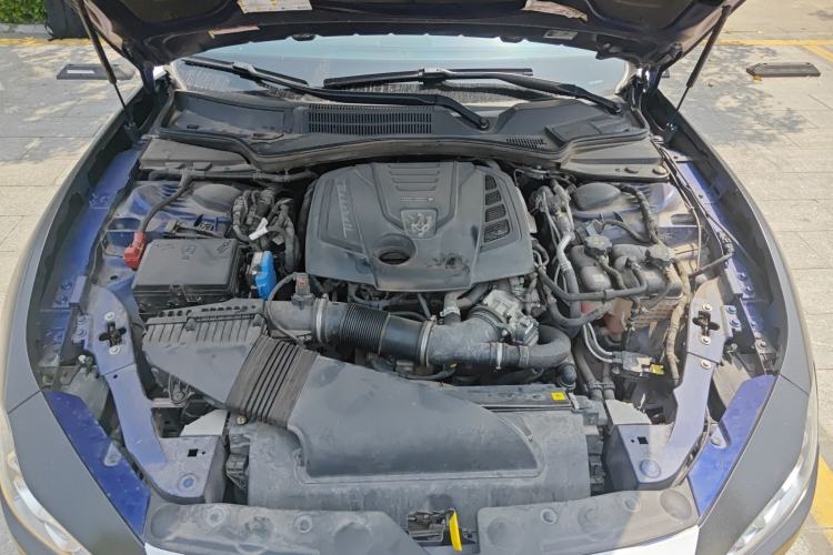 Used Maserati Ghibli 2021 2.0T Sharp Edition Engine Bay