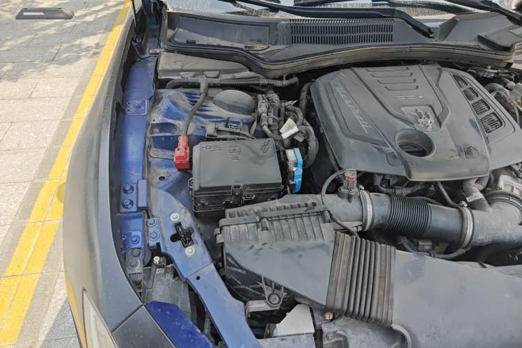 Used Maserati Ghibli 2021 2.0T Sharp Edition Engine Bay Right