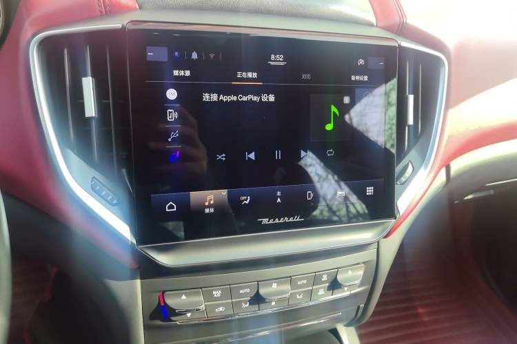 Used Maserati Ghibli 2021 2.0T Sharp Edition Audio And AC Panel