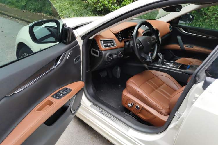 Used Maserati Ghibli 2021 3.0T GranSport Driver Seat