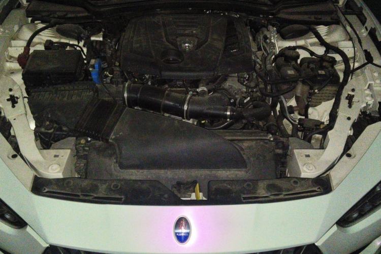 Used Maserati Ghibli 2021 2.0T Sharp Edition Engine Bay