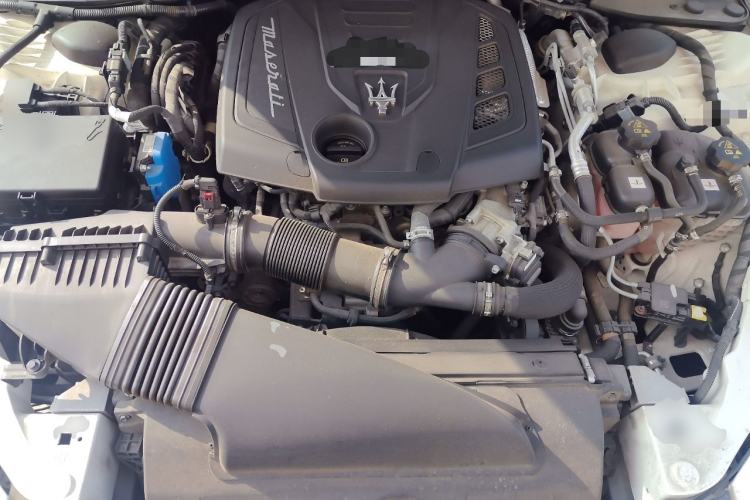 Used Maserati Ghibli 2021 2.0T Sharp Edition Engine Bay