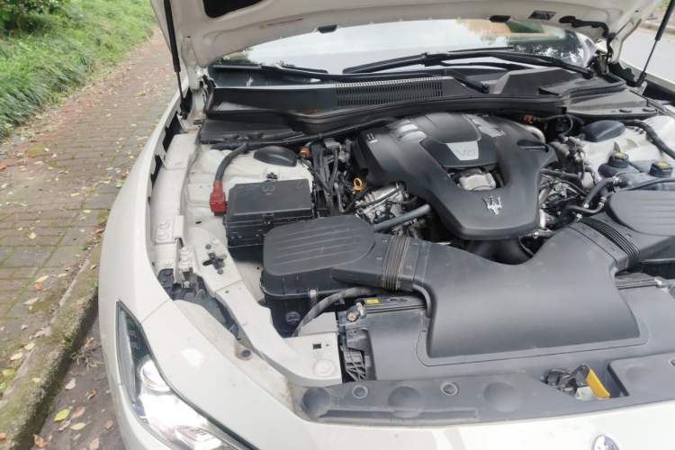Used Maserati Ghibli 2021 3.0T GranSport Engine Bay Right