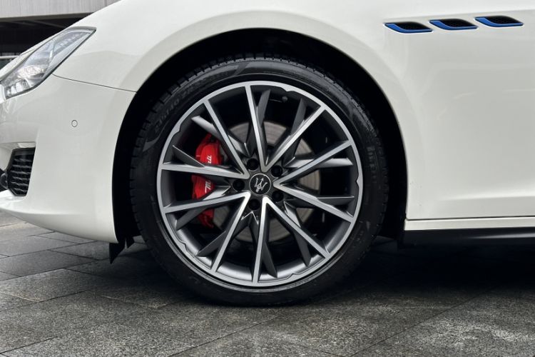 Used Maserati Ghibli 2021 2.0T Sharp Edition Exterior 2
