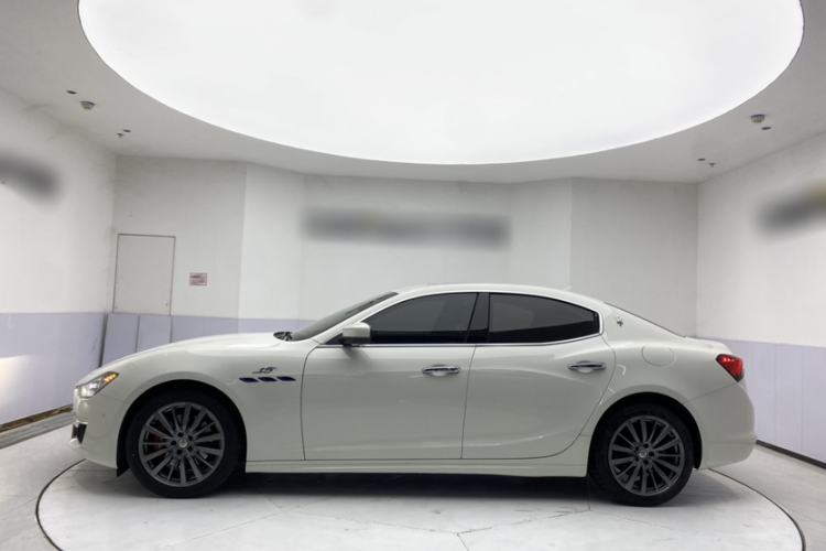 Used Maserati Ghibli 2021 2.0T Sharp Edition Exterior 3