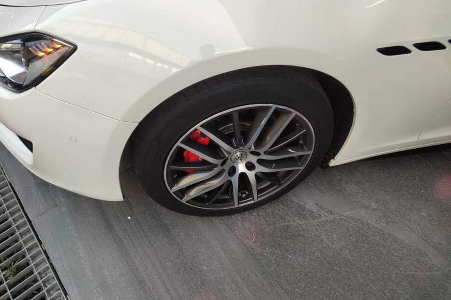 Used Maserati Ghibli 2021 2.0T Sharp Edition Exterior 3