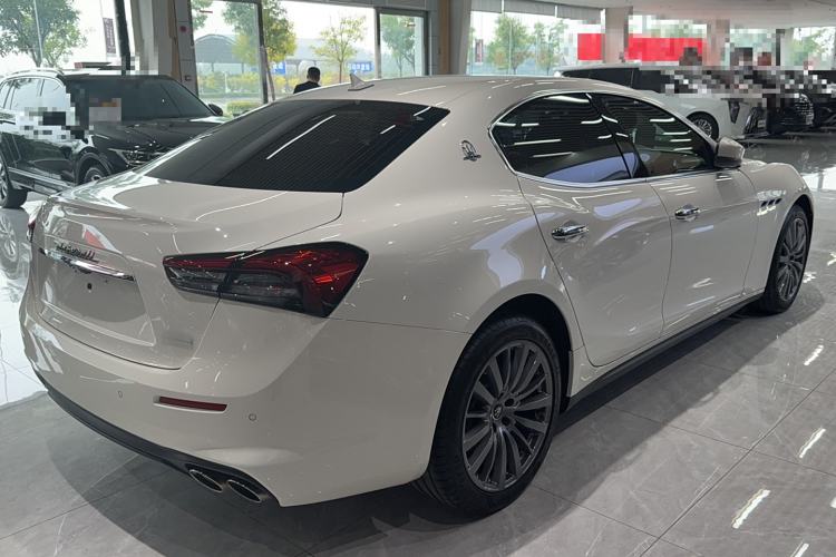 Used Maserati Ghibli 2021 2.0T Sharp Edition Exterior 3