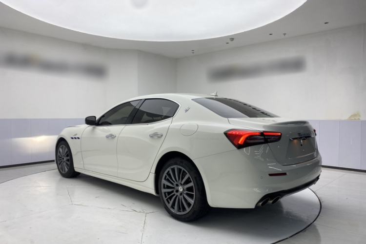 Used Maserati Ghibli 2021 2.0T Sharp Edition Exterior 4