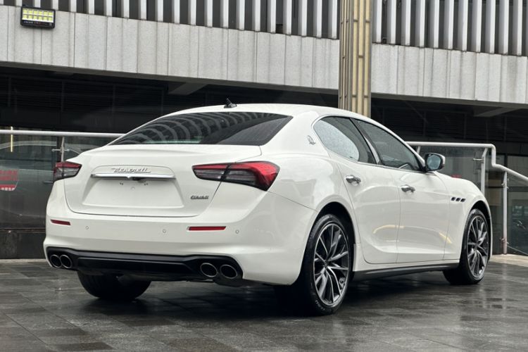 Used Maserati Ghibli 2021 2.0T Sharp Edition Exterior 6