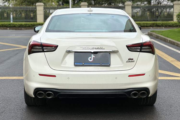 Used Maserati Ghibli 2021 2.0T Sharp Edition Exterior 8