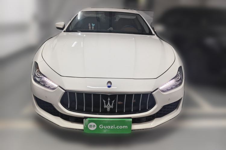 Used Maserati Ghibli 2021 2.0T Sharp Edition Front