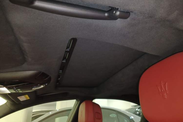 Used Maserati Ghibli 2021 2.0T Sharp Edition Headliner