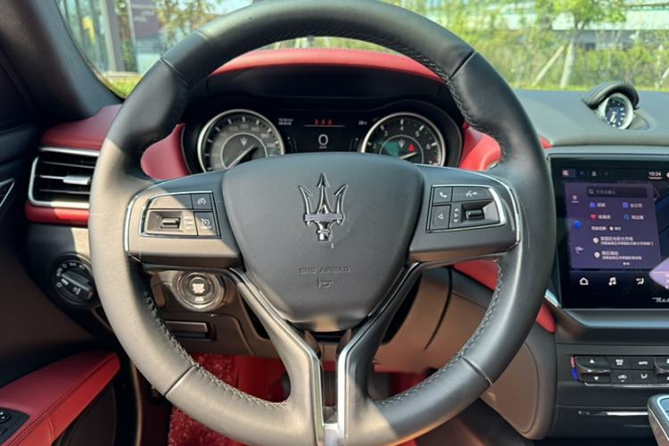 Used Maserati Ghibli 2021 2.0T Sharp Edition Interior 2