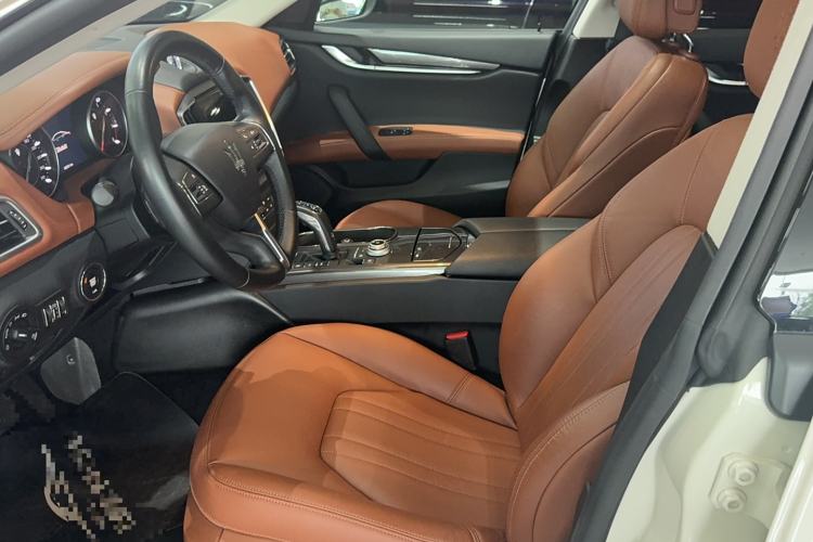 Used Maserati Ghibli 2021 2.0T Sharp Edition Interior 2