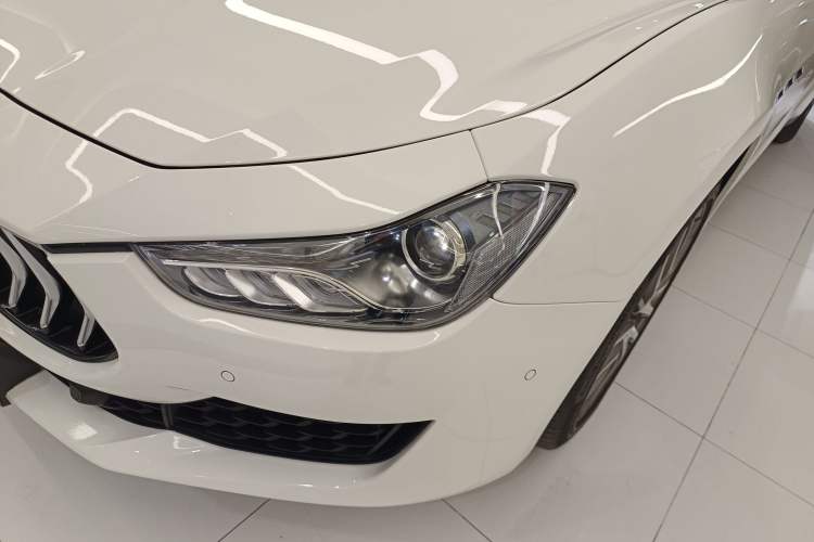 Used Maserati Ghibli 2021 2.0T Sharp Edition Left Front Headlight