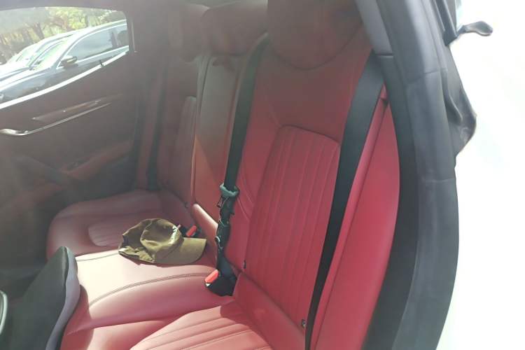 Used Maserati Ghibli 2021 2.0T Sharp Edition Left Rear Seat