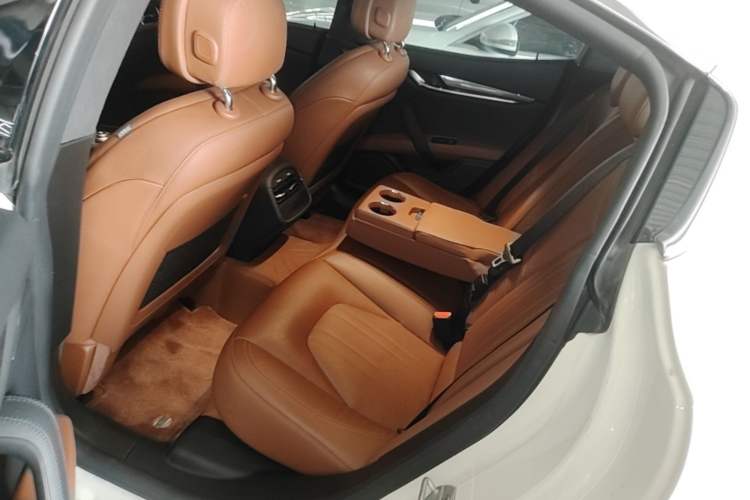 Used Maserati Ghibli 2021 2.0T Sharp Edition Left Rear Seat