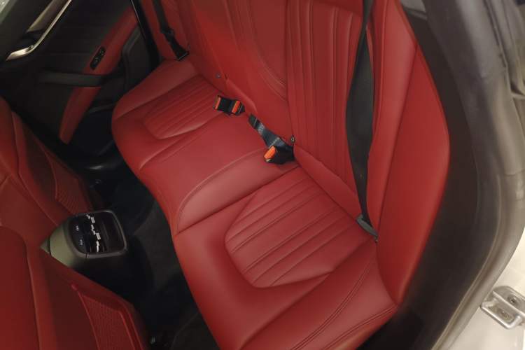 Used Maserati Ghibli 2021 2.0T Sharp Edition Left Rear Seat