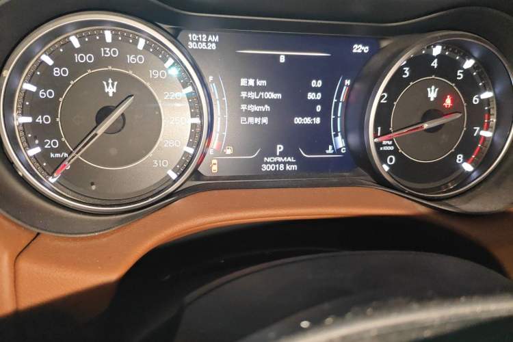 Used Maserati Ghibli 2021 2.0T Sharp Edition Odometer Close Up