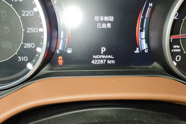 Used Maserati Ghibli 2021 3.0T GranSport Odometer Close Up