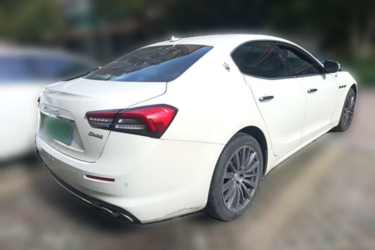 Used Maserati Ghibli 2021 2.0T Sharp Edition Rear Right 45 Deg