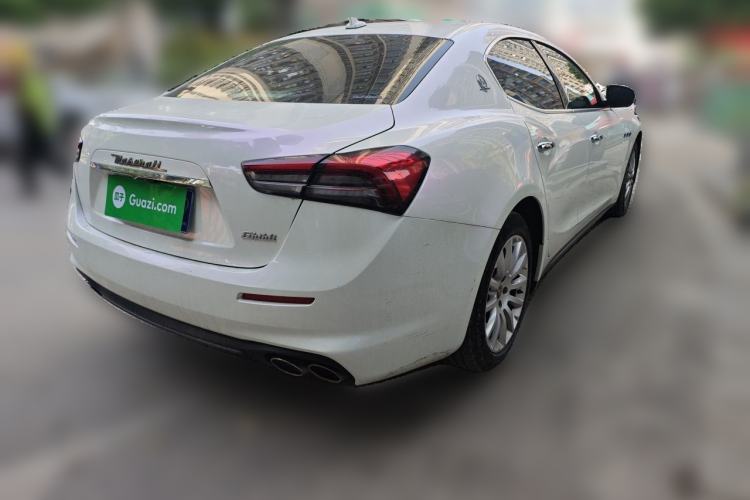 Used Maserati Ghibli 2021 2.0T Sharp Edition Rear Right 45 Deg