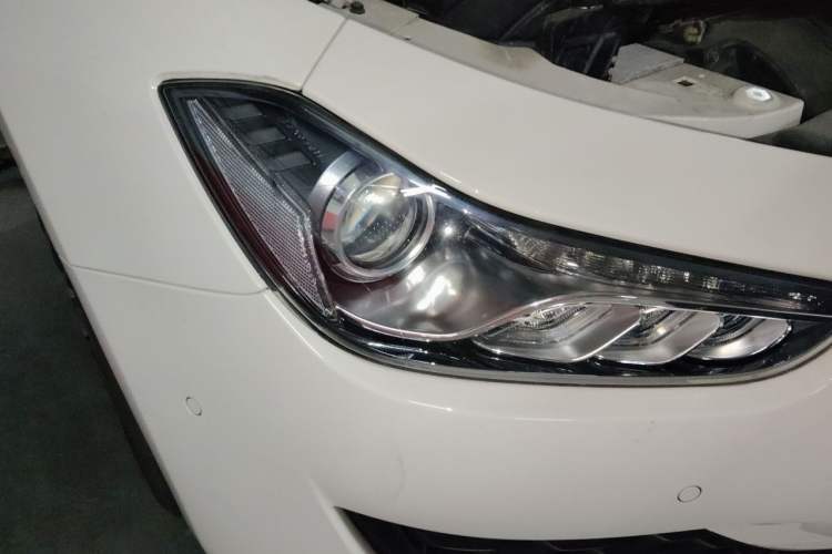 Used Maserati Ghibli 2021 Hybrid 2.0T Fenice Limited Edition Right Front Headlight