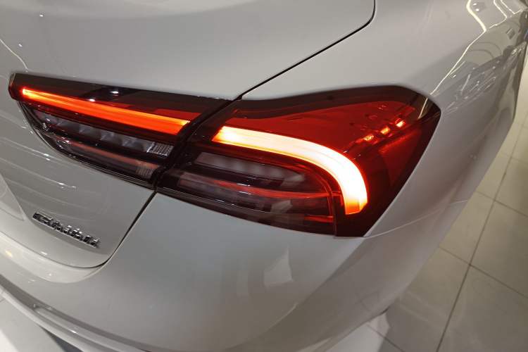 Used Maserati Ghibli 2021 2.0T Sharp Edition Right Rear Taillight